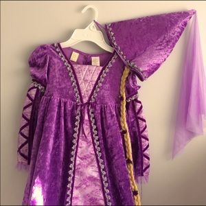 Rapunzel Costume 💐